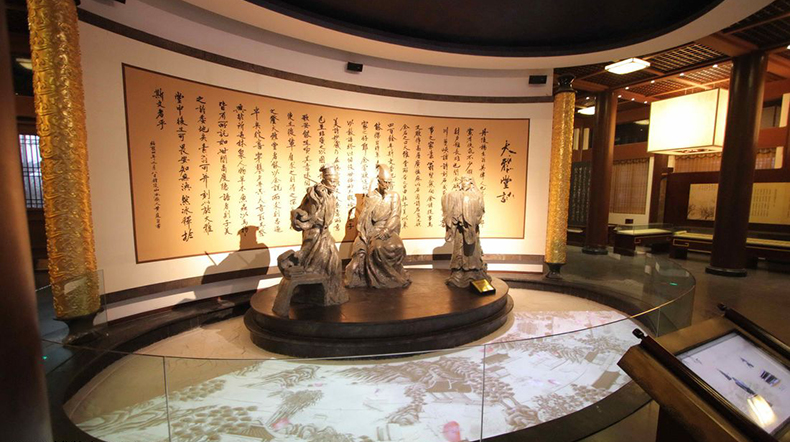 博物馆展示查询机--广州磐众智能科技有限公司